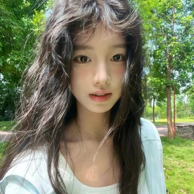 背带短裤丧尸来袭